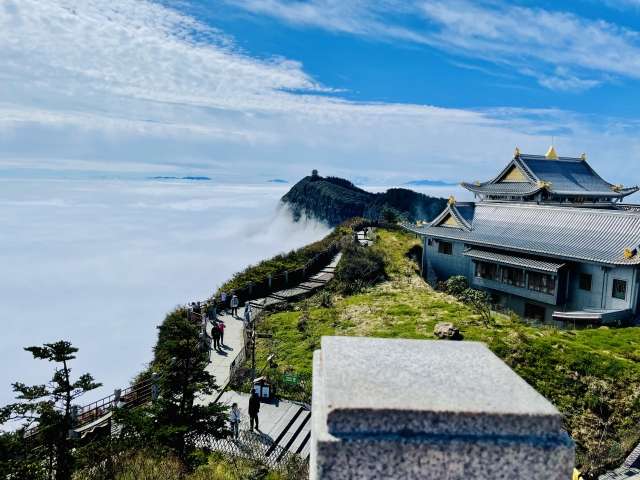 峨眉山