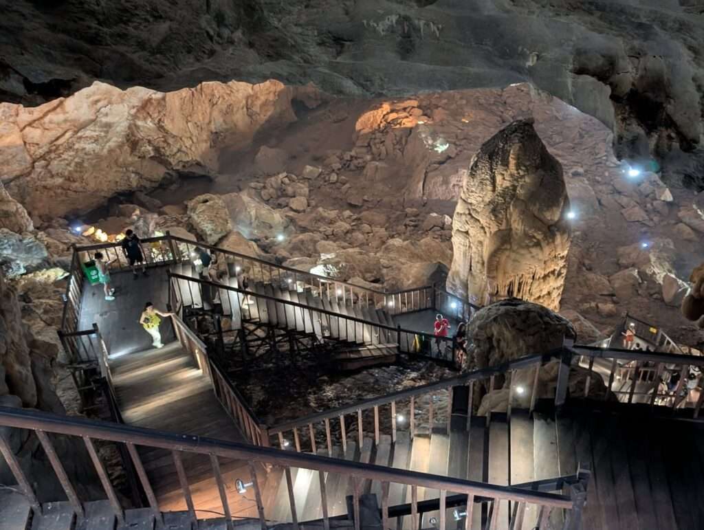 フォンニャ=ケバン国立公園 パラダイス洞窟