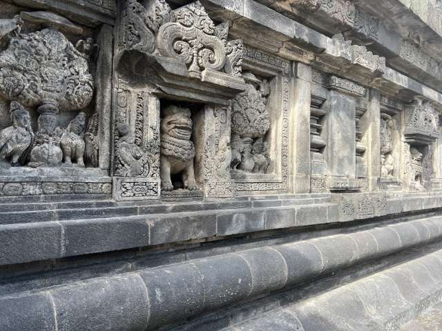 プランバナン寺院群
