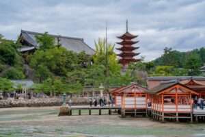 厳島神社
