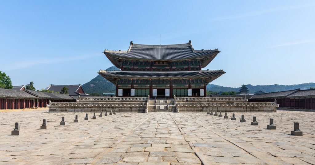韓国・ソウルの景福宮・勤政殿