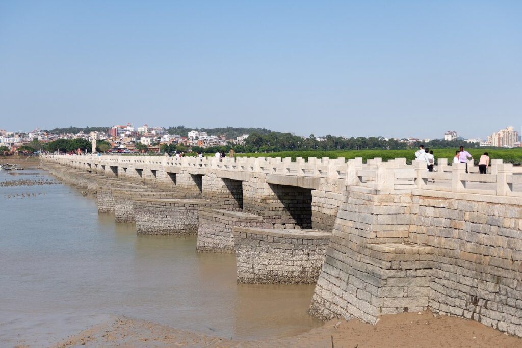河口に架かる泉州の洛陽橋